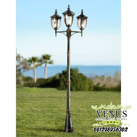 Tiang Lampu Taman Antik