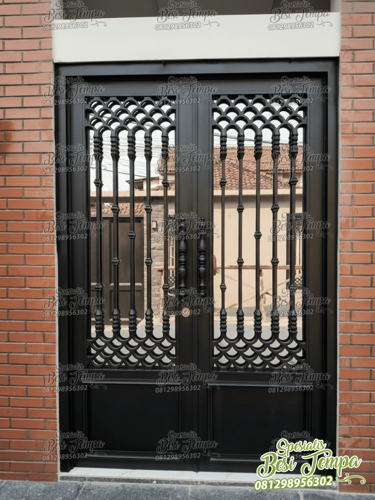 Pintu Besi Tempa Klasik (20)